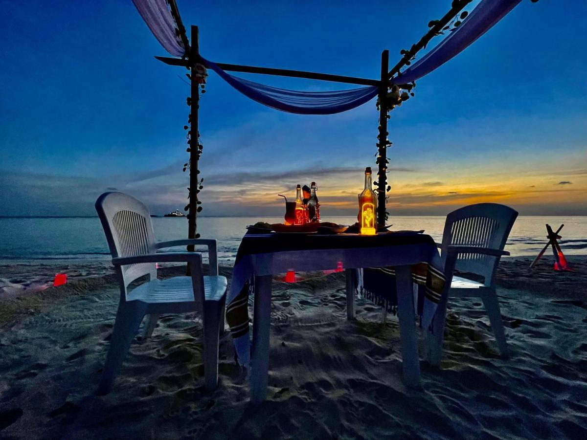 Готель Thoddoo Island Life Екстер'єр фото